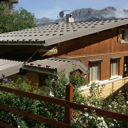 Loup Chalet Bed & Breakfast